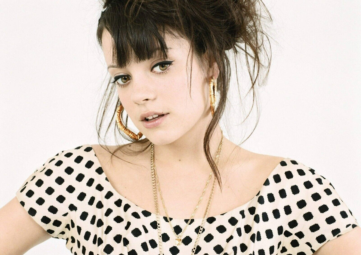 Lily Allen Wall Art | Pop Singer Poster - Music Poster