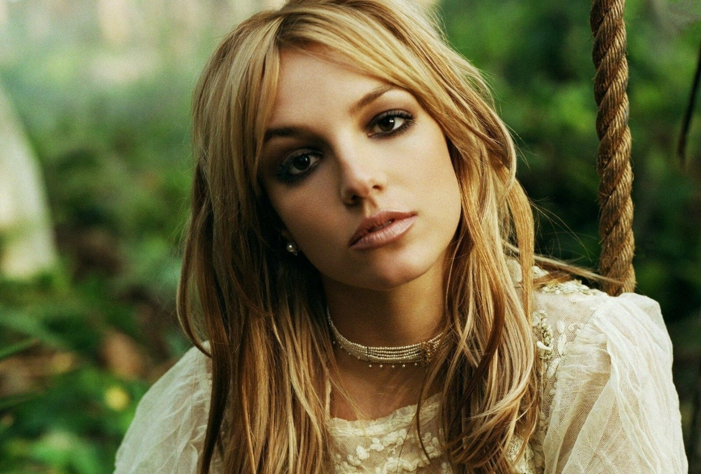 Britney Spears 2000s Portrait | Pop Music Poster | Y2K Nostalgia Wall Art - Music Poster