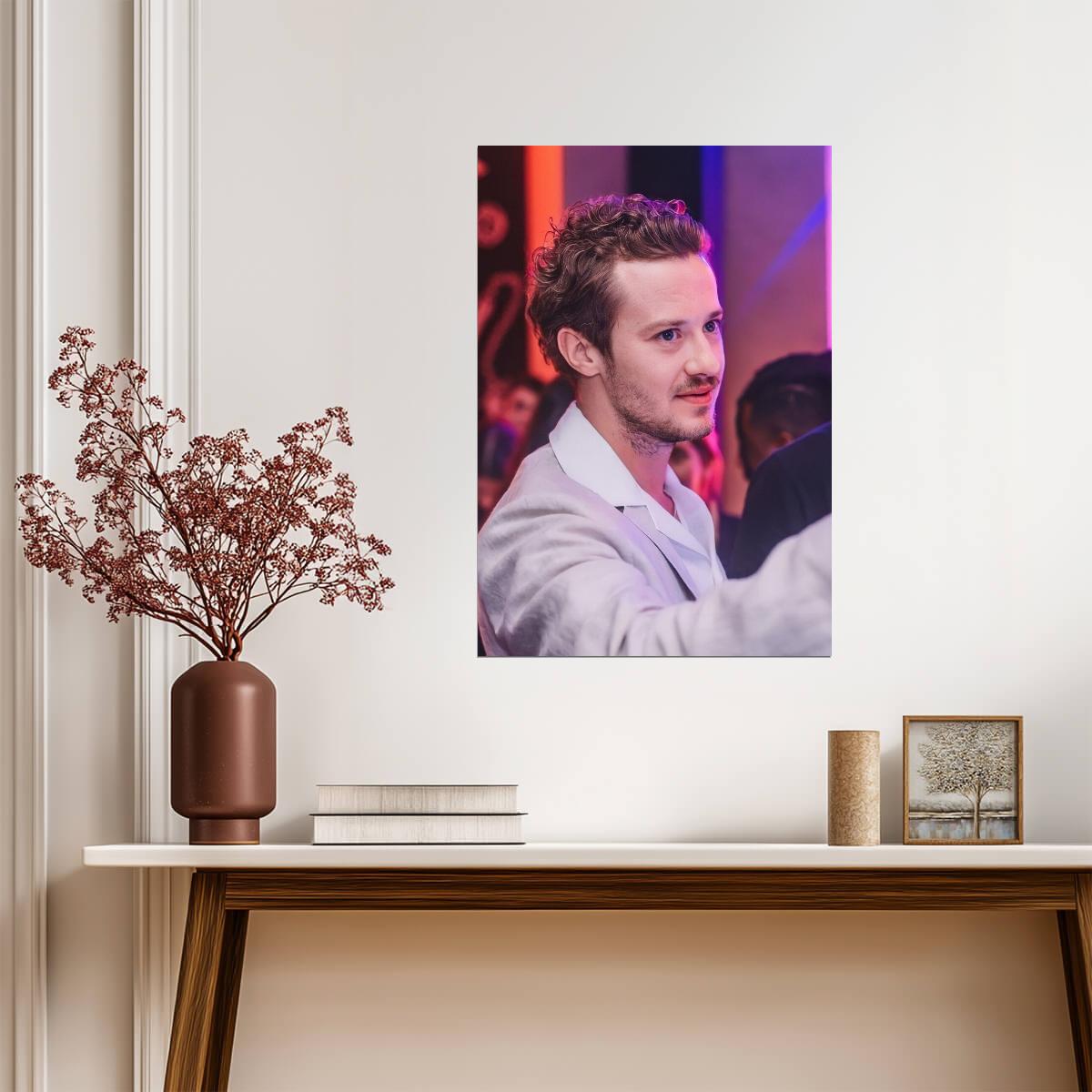 Joseph Quinn Poster | Wall Art Print - Celebrities Poster