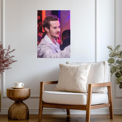 Joseph Quinn Poster | Wall Art Print - Celebrities Poster