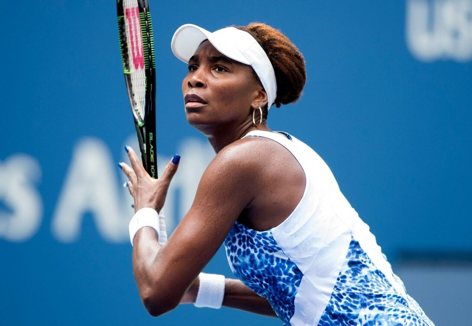 Venus Williams in Action | Tennis Legend Poster | Sports Photography Wall Art - Sports Poster
