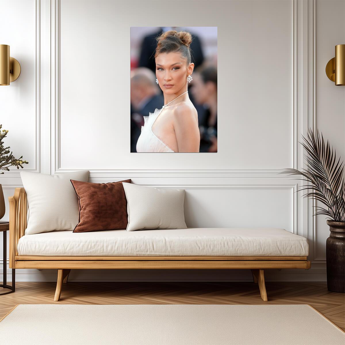 Bella Hadid Red Carpet Photo | High Fashion Model Poster | Celebrity Wall Art - Celebrities Poster