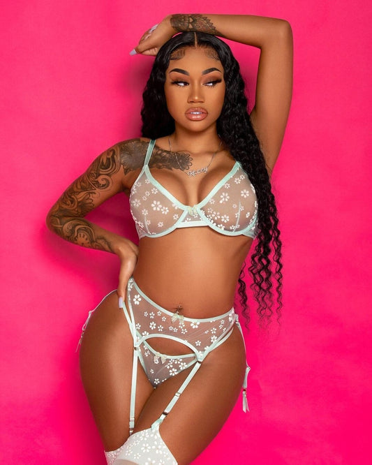 Jania Meshell | Social Media Star | Sexy Model Poster - Celebrities Poster