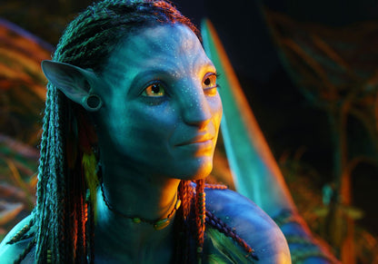 Avatar 2009 Movie Poster | Neytiri in Warm Light - Movies & TV Poster