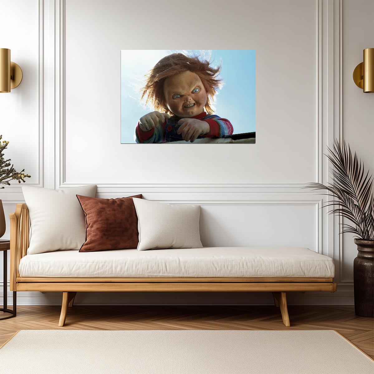 Child's Play 1988 Movie Poster | Chucky Gripping a Knife - Movies & TV Poster