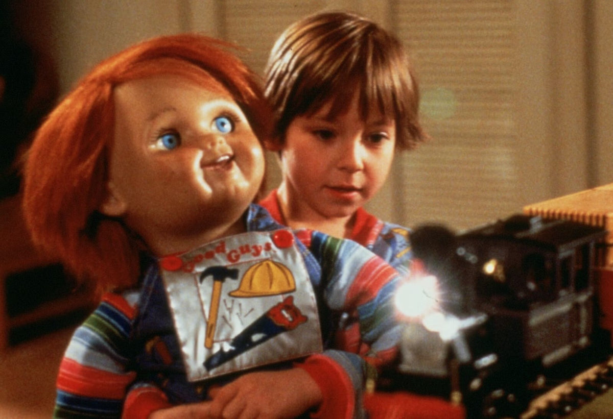Child's Play 1988 Movie Poster | Andy Barclay with the Good Guys Doll - Movies & TV Poster