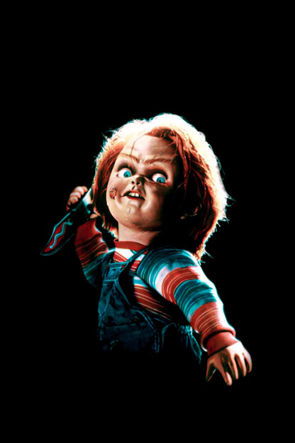 Child's Play 1988 Movie Poster | Chucky Raising a Knife - Movies & TV Poster