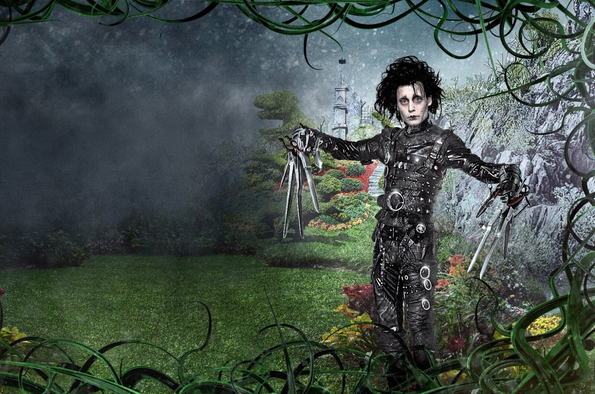 Edward Scissorhands Movie Poster | Edward Among Topiary in a Moonlit Garden - Movies & TV Poster