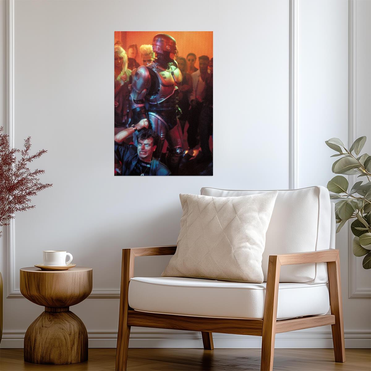 RoboCop 1987 Movie Poster | RoboCop in a Crowd with Injured Man - Movies & TV Poster