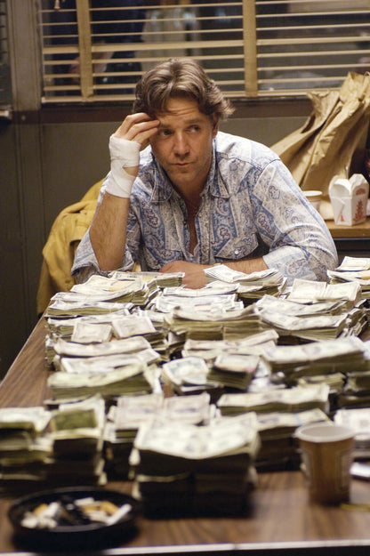 American Gangster Movie Poster | Russell Crowe with Stacks of Cash - Movies & TV Poster