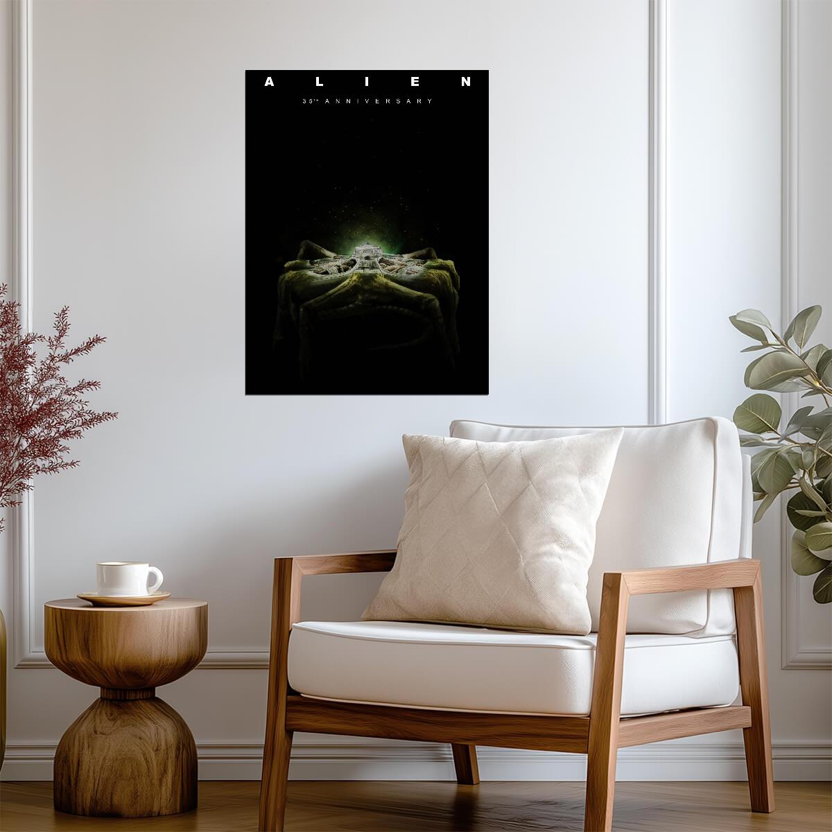 Alien 1979 35th Anniversary Horror Movie Poster | Facehugger - Movies & TV Poster