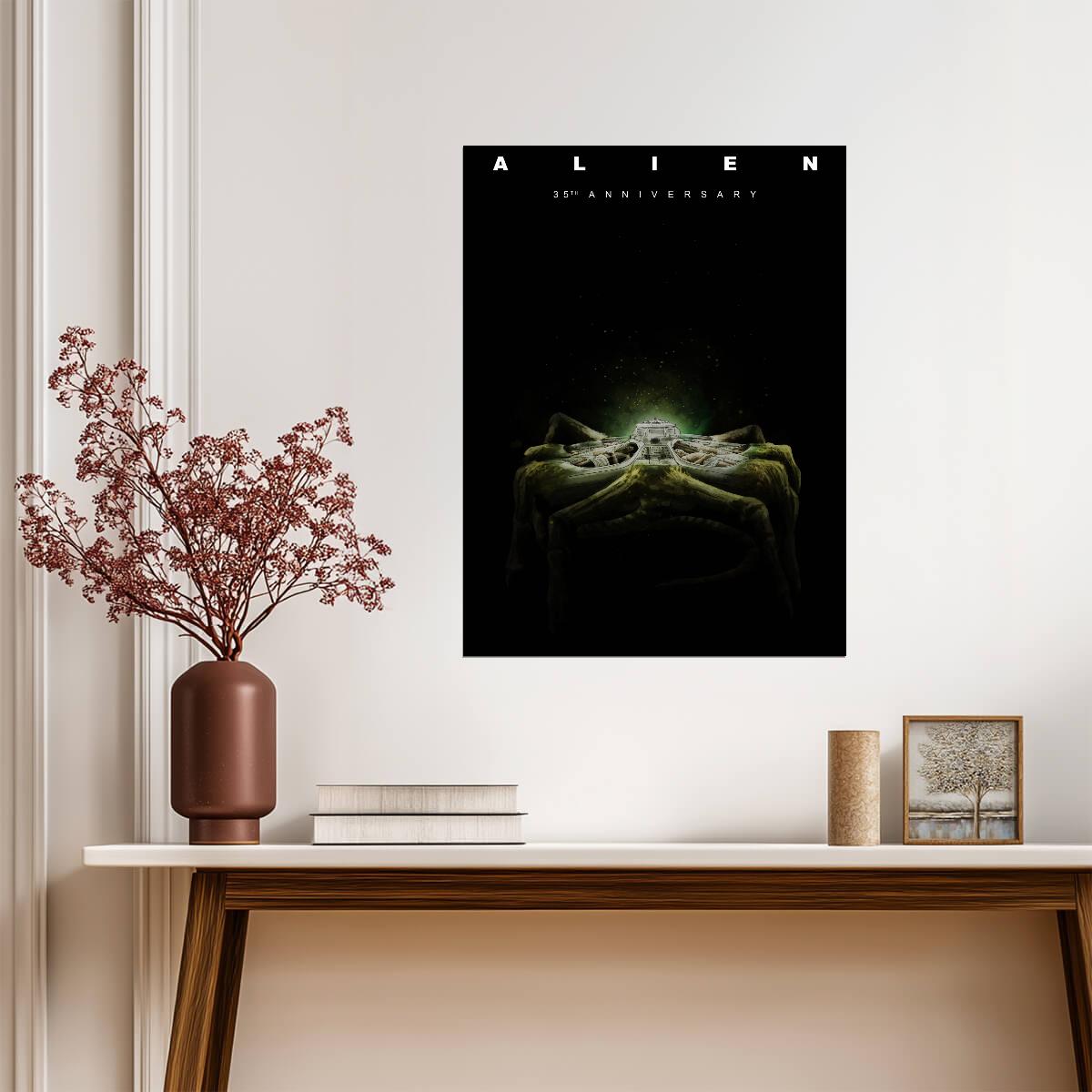 Alien 1979 35th Anniversary Horror Movie Poster | Facehugger - Movies & TV Poster