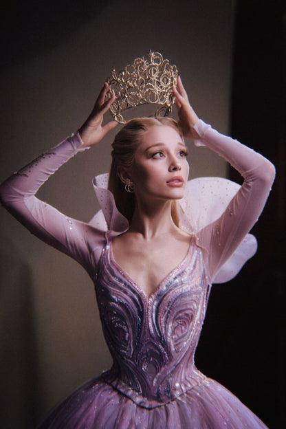 Wicked For Good Ariana Grande as Glinda | Glinda Holding Crown | Wicked Part Two Movie Poster - Movies & TV Poster