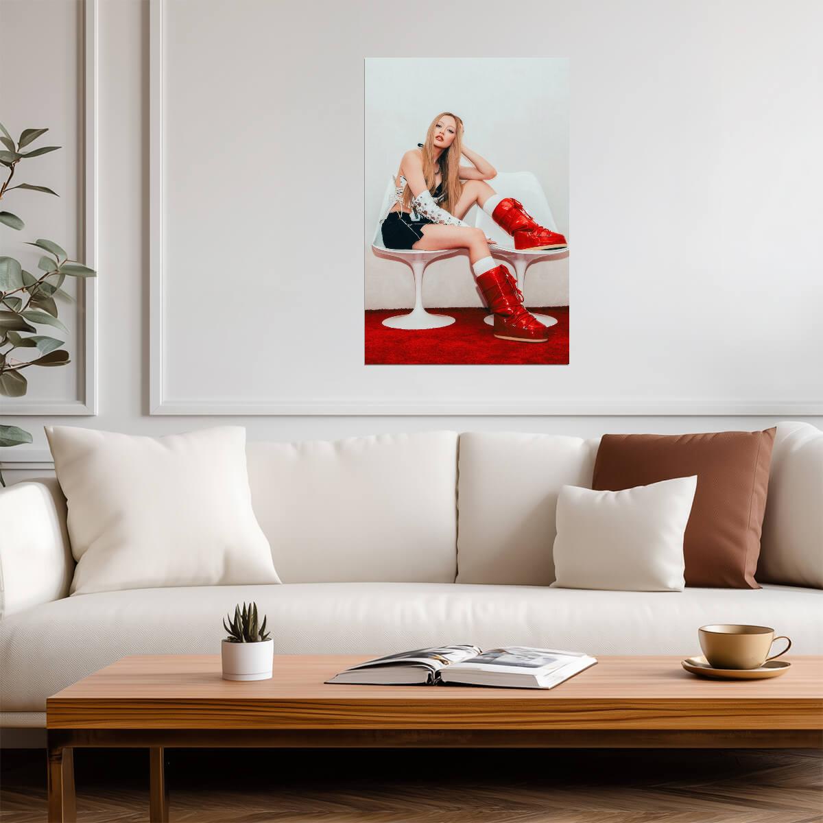 Girlset Kendall | Commas Concept | Warm Photo Poster - Music Poster