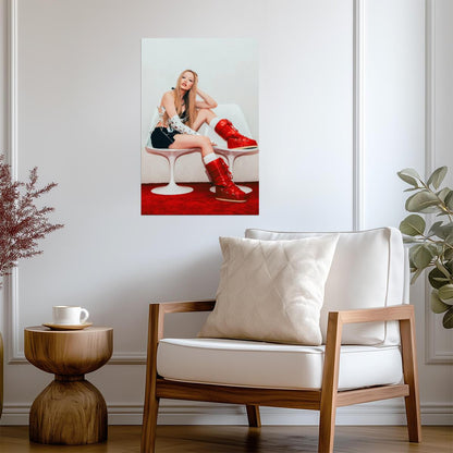 Girlset Kendall | Commas Concept | Warm Photo Poster - Music Poster