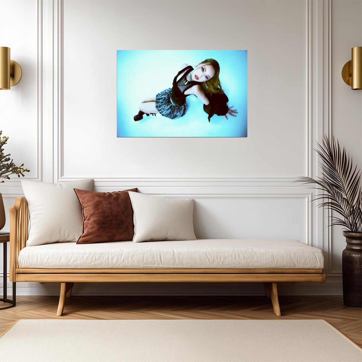 Girlset Kendall | Little Miss Poster | Cool Trend Photo - Music Poster