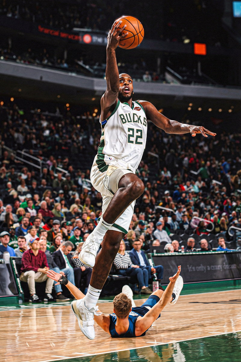 Khris Middleton Milwaukee Bucks Dunk | Basketball Poster | Sports Legend Art - Sports Poster