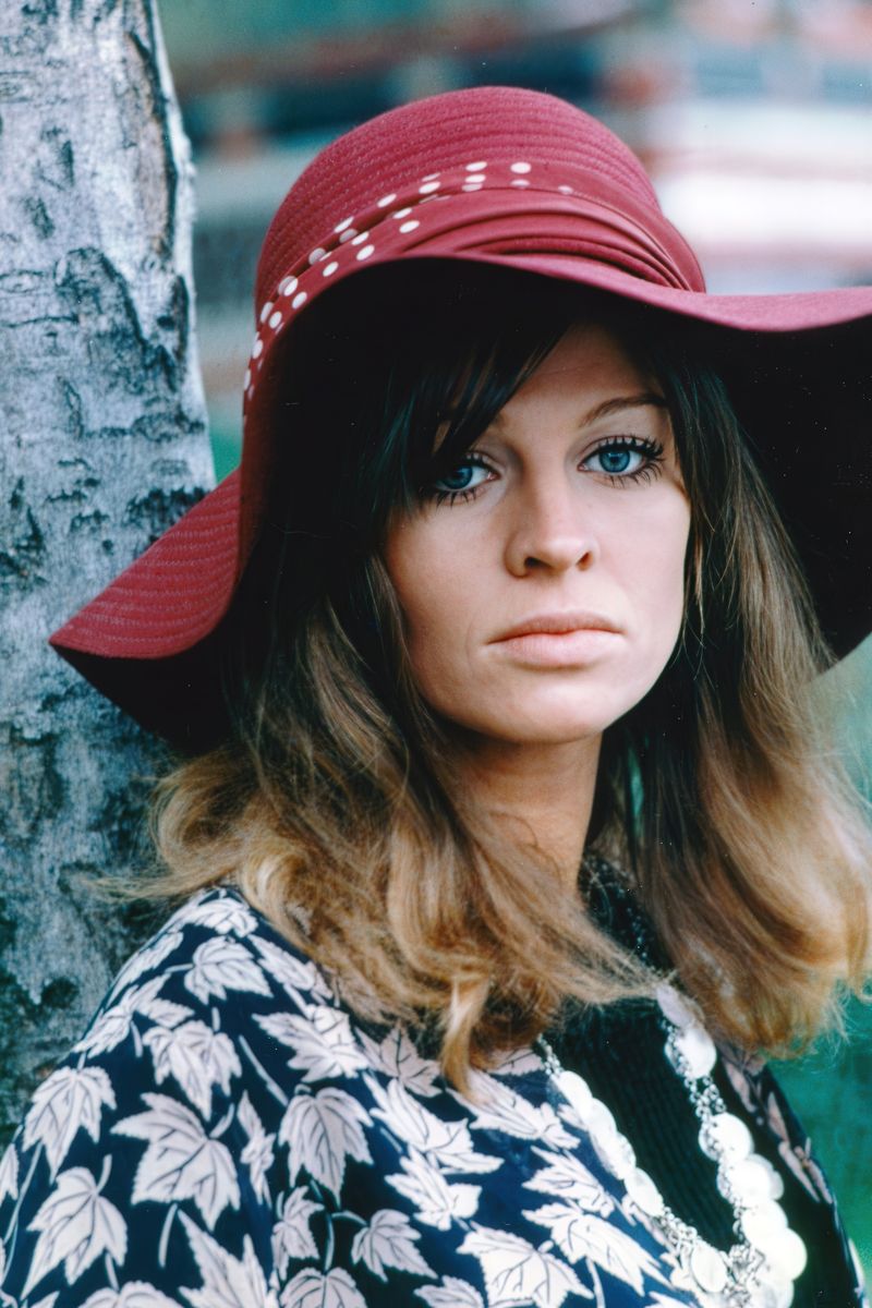 Julie Christie Red Hat Poster | Actress Wall Art Print - Celebrities Poster