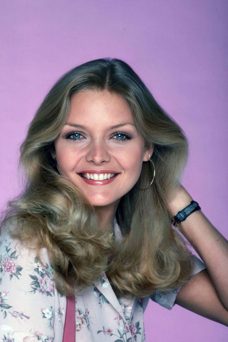 Michelle Pfeiffer Portrait Poster | Actress Wall Art Print - Celebrities Poster