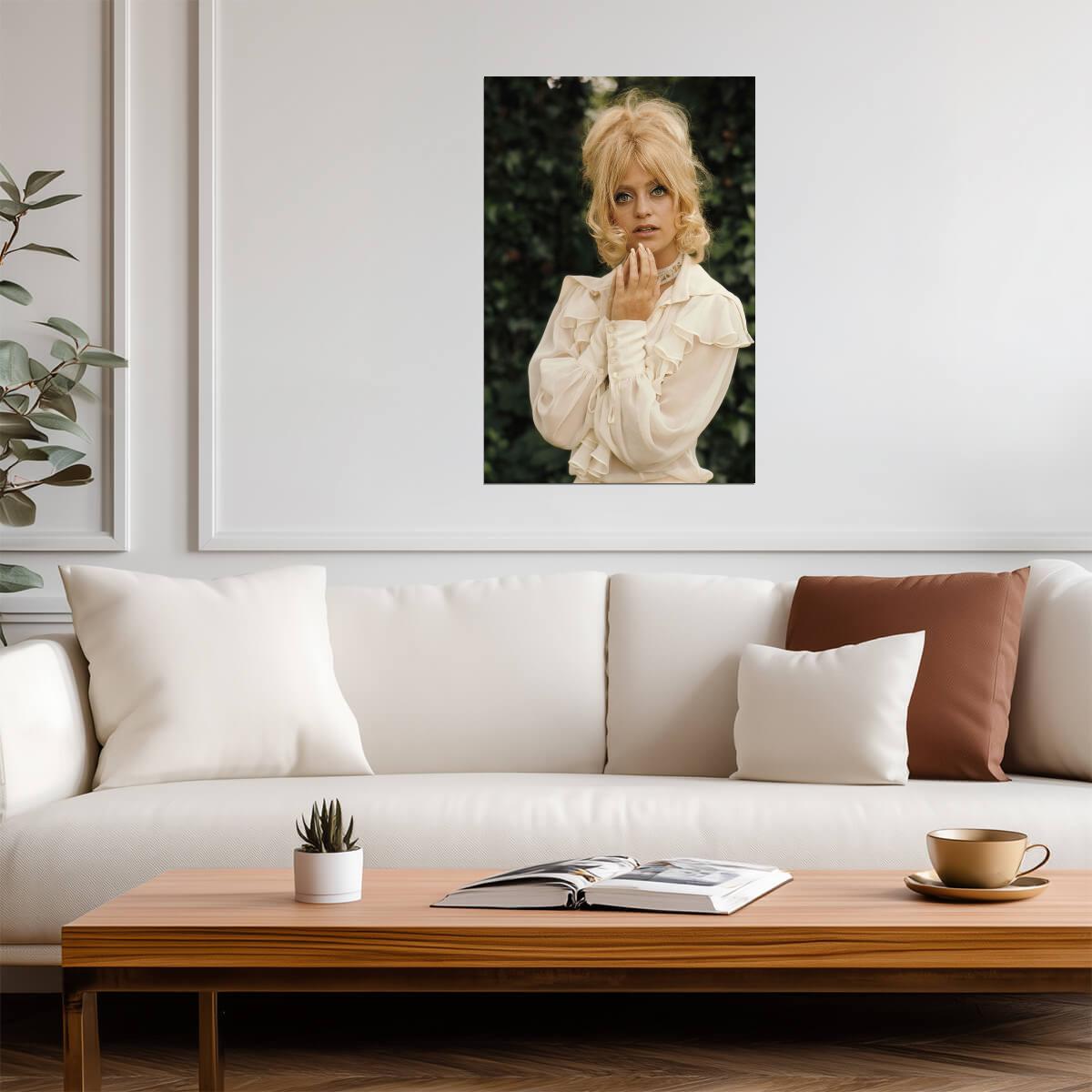 Goldie Hawn Young Blonde Portrait Poster | Actress Wall Art Print - Celebrities Poster