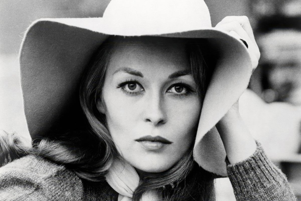 Faye Dunaway Hat Portrait Poster | Black and White Wall Art Print - Celebrities Poster