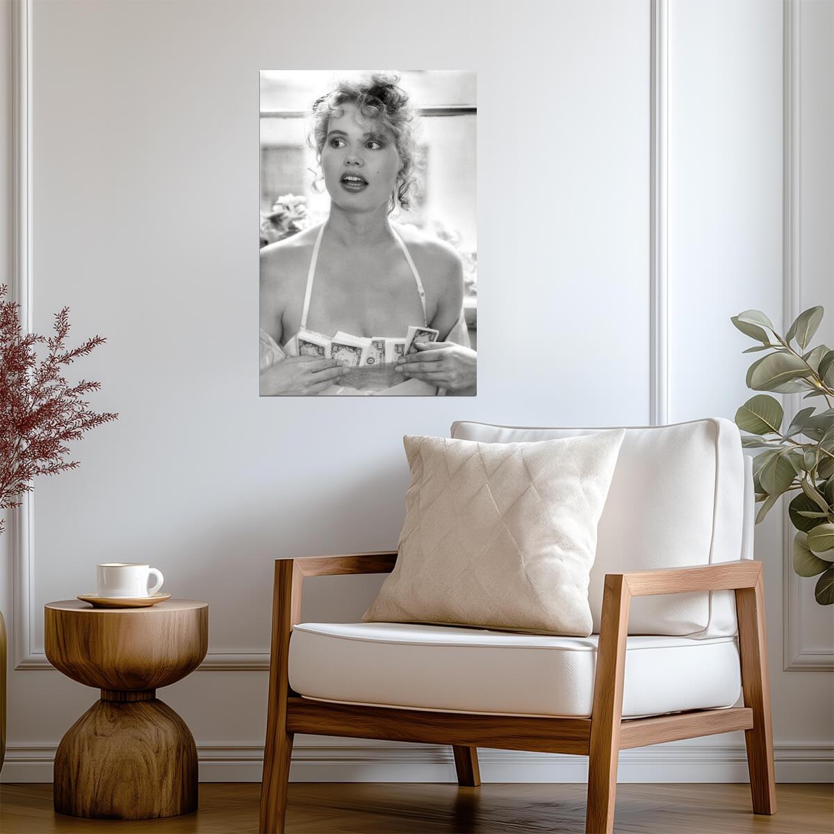 Geena Davis Black and White Portrait Poster | Décolleté Wall Art Print - Celebrities Poster