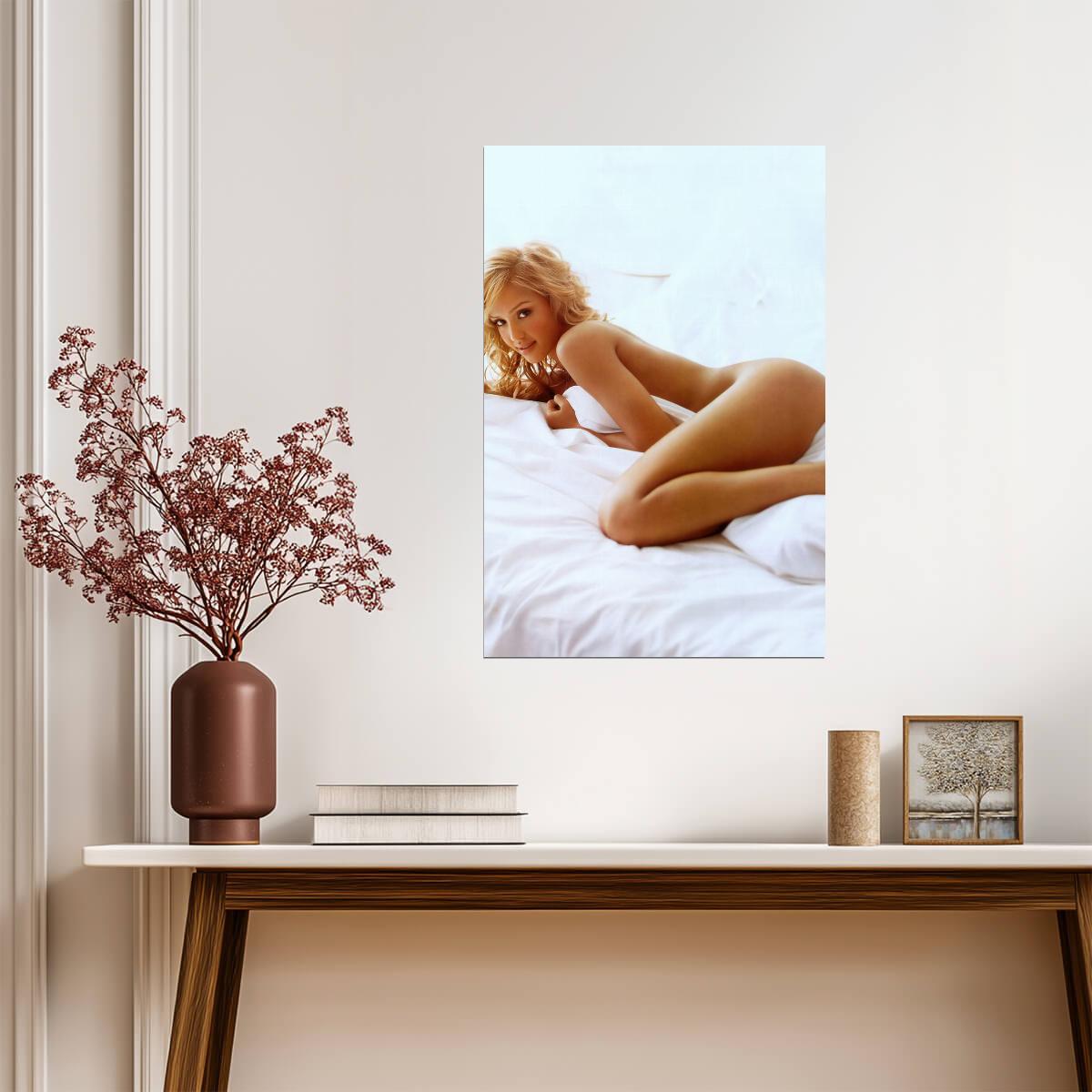 Jessica Alba Nude Poster | Lying Pose Wall Art Print - Celebrities Poster